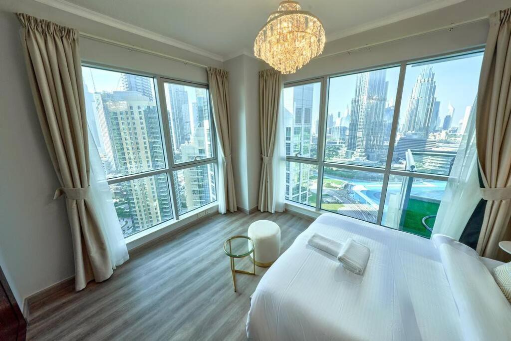 Ferienwohnung Magnificent Luxury 3Br With Amazing Burj & Fountain View Dubai Exterior foto