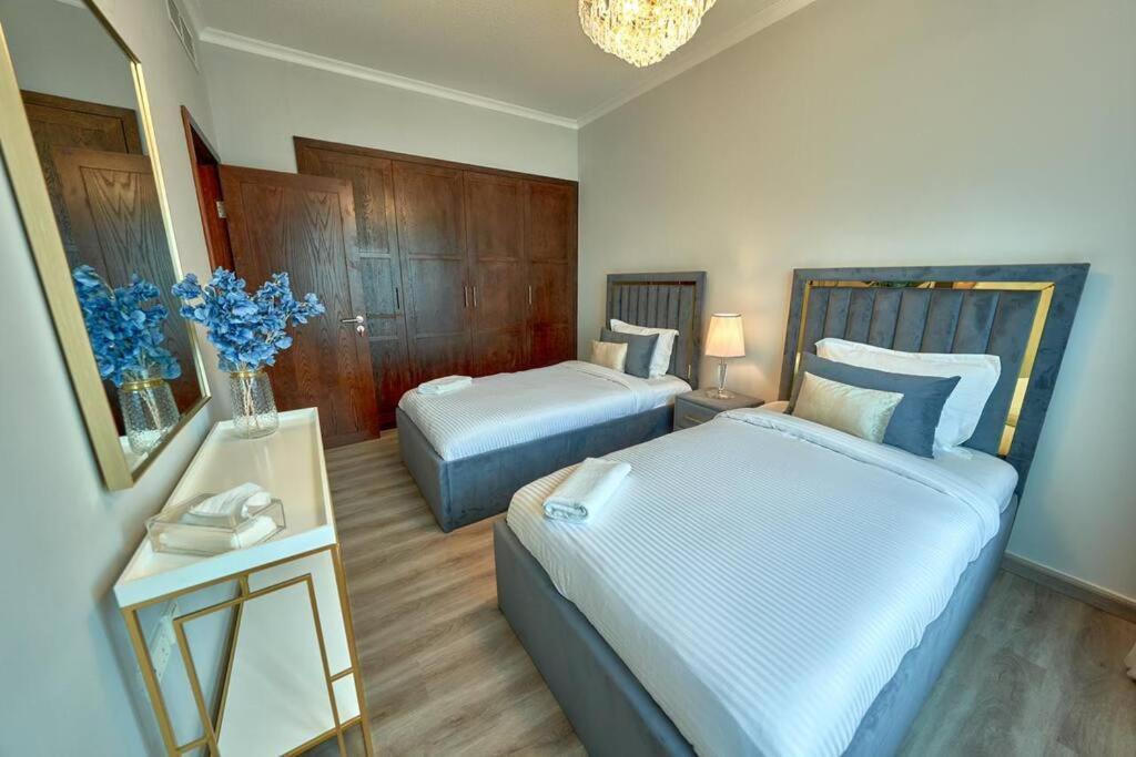 Ferienwohnung Magnificent Luxury 3Br With Amazing Burj & Fountain View Dubai Exterior foto