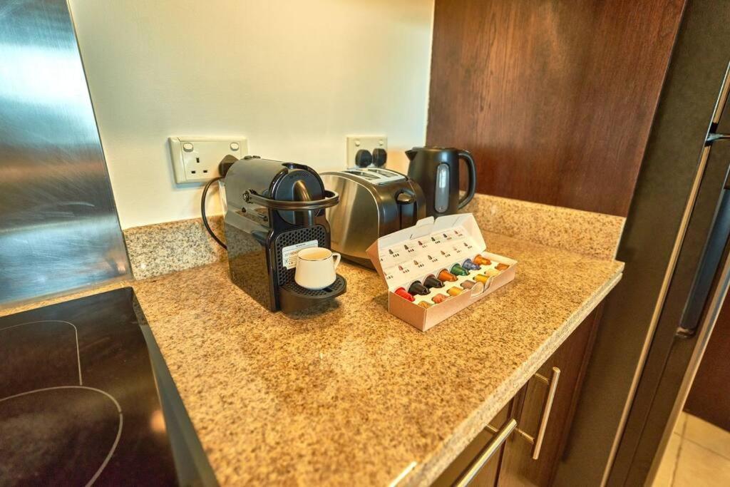 Ferienwohnung Magnificent Luxury 3Br With Amazing Burj & Fountain View Dubai Exterior foto