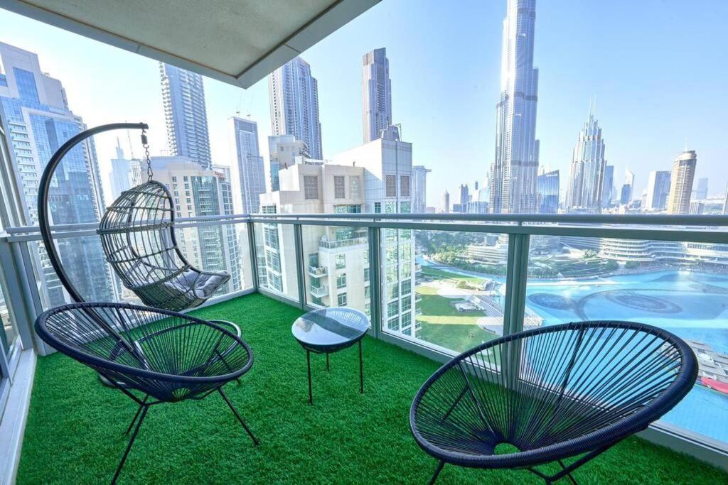 Ferienwohnung Magnificent Luxury 3Br With Amazing Burj & Fountain View Dubai Exterior foto